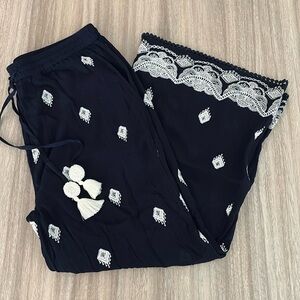 Sundance Embroidered Cropped Pull On Pants Size Small Dark Navy White